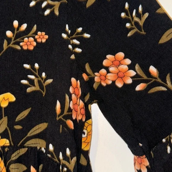 ALTAR’D STATE YELLOW FLORAL BLACK DRESS 🌼 Long Flare Sleeves and Empire Waist - Picture 4 of 10